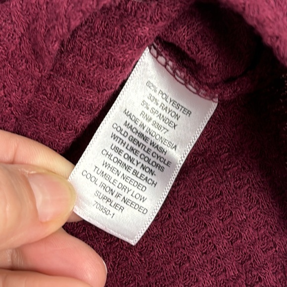 a.n.a. Waffle Knit Long Sleeve Button Front Tie Bottom Shirt Large oversized - Picture 7 of 8